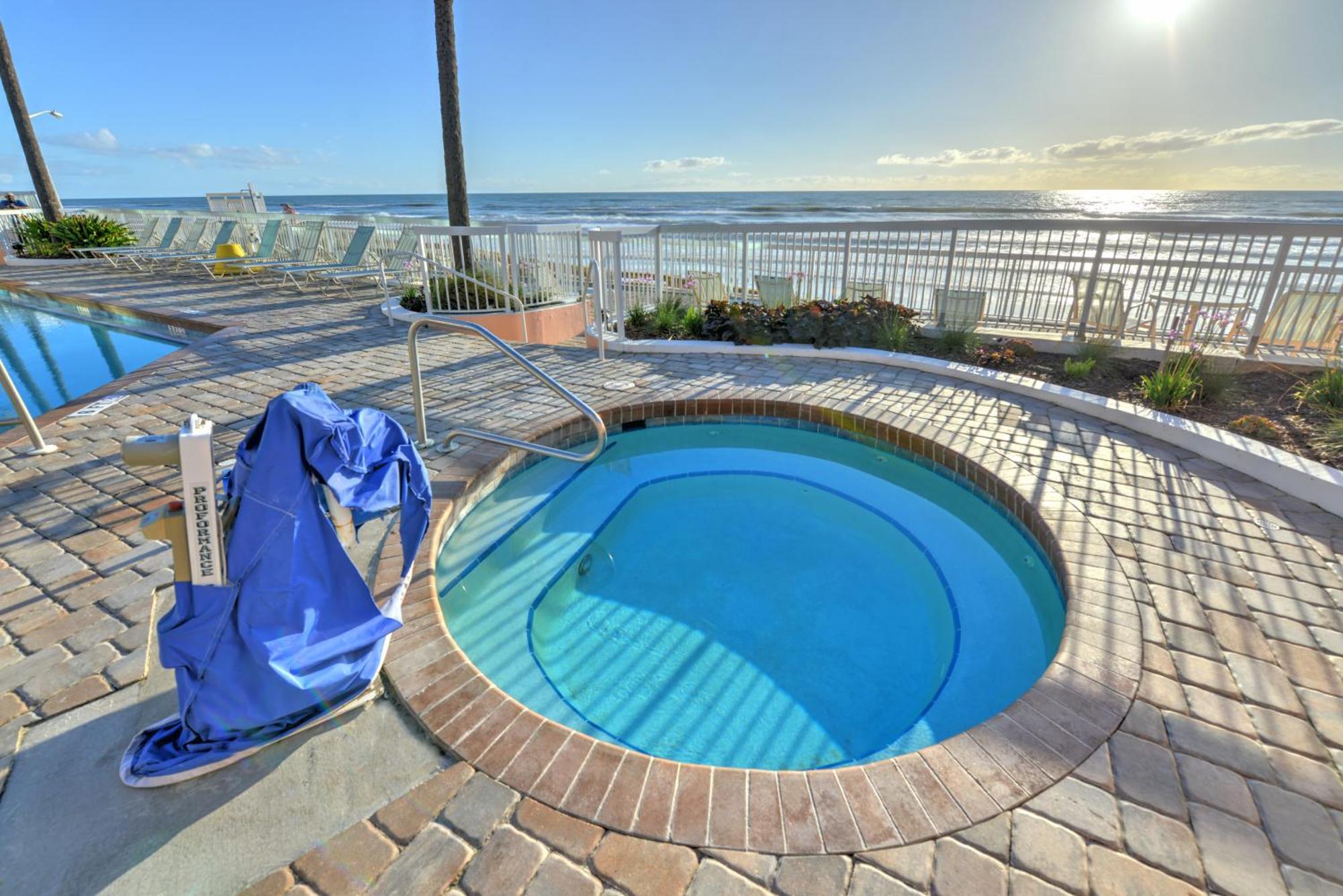 Bahama House - Daytona Beach Shores Hotel Exterior photo